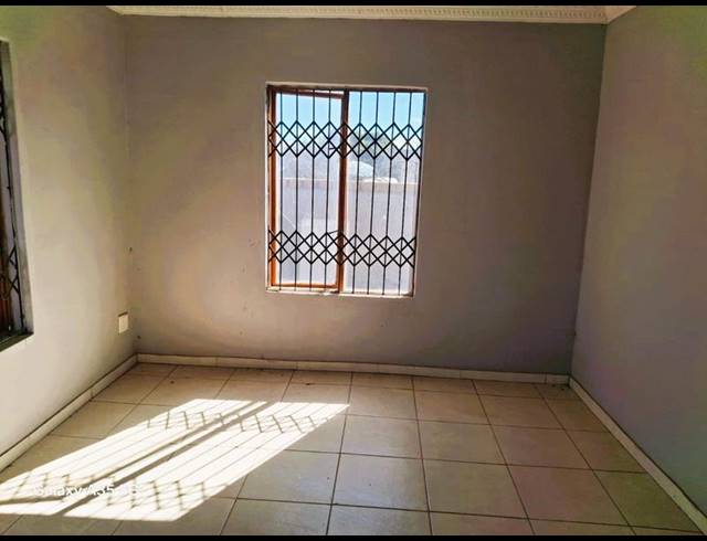 3 BEDROOM HOUSE FOR SALE IN MANKWENG